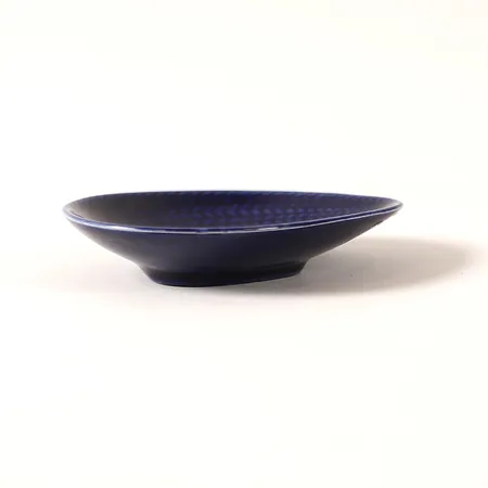 Fat Rörstrand blå eld, design Hertha Bengtson, porslin, mått ca 9,5x8,5cm, numrerad 531.