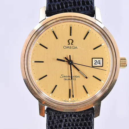 Herrur Omega Seamaster quartz datum Ø36 mm, graverad boett fungerar ej stål.