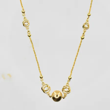 Collier längd 43 cm, bredd 2-10 mm, 18K. Vikt: 6,7 g