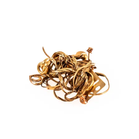 Diverse defekt/graverat guld 18K 16,5g.
