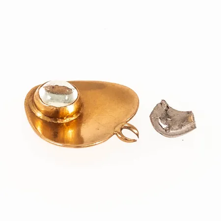 Diverse defekt guld 18K Vikt 0,7g Vikt: 0,7 g