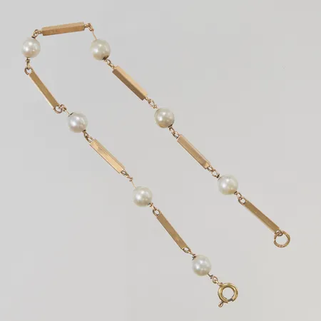 Armband med odlade sötvattenpärlor, 19cm bredd 2-6mm 18K 4,4g.