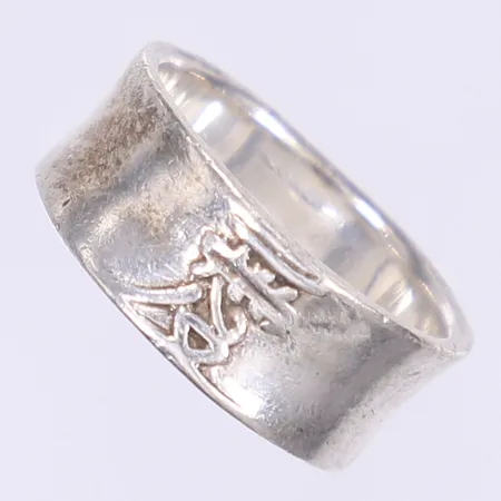 Ring stl:17¼ bredd 8mm 925/1000 silver  Vikt: 4,6 g