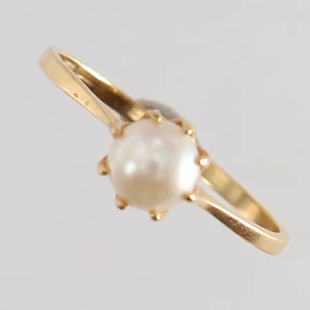 Ring med odlad saltvattenpärla stl:20 bredd 1,5-7mm 18K.  Vikt: 2,2 g