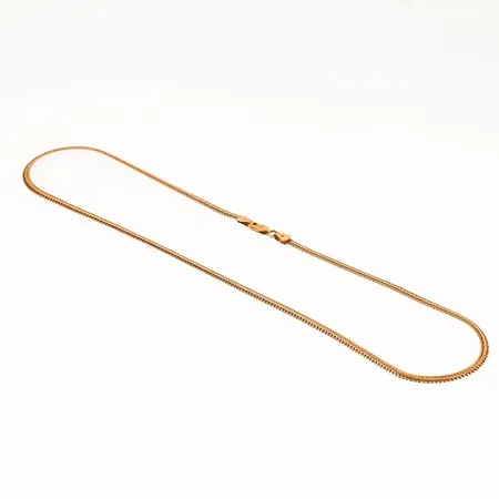 Collier rävsvans i 18K guld. Halvstel. Längd 46 cm. Bredd 3 mm. Vikt 9,8g Vikt: 9,8 g