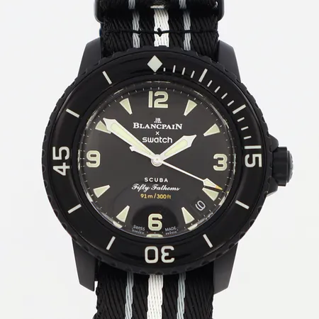 Herrur Blancpain x Swatch, Scuba Fifty Fathoms, automat, tygrem, datum, ref S035400, manual, garantibevis, folder, etui
