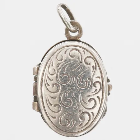Medaljong bredd 14mm, höjd 2,5cm, 830/1000 Silver. Vikt: 2,8 g