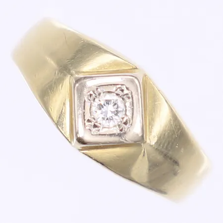 Klackring med diamant totalt 1xca 0,10ct stl:19¾ bredd 4-10mm 14K Vikt: 5,2 g