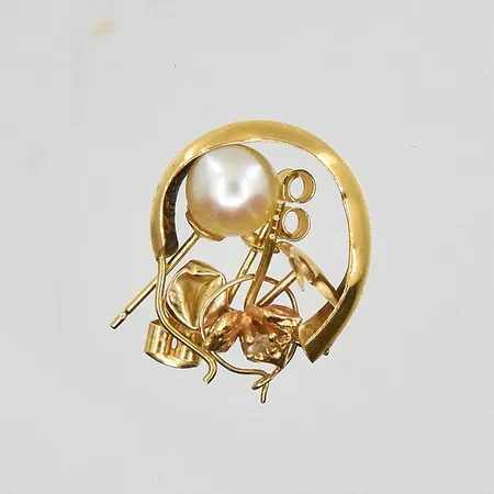 Diverse defekt guld med stenar, 18K. Vikt: 2,2 g