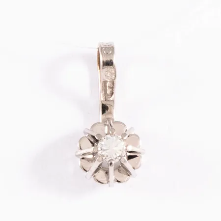 Hänge Guldfynd med en briljantslipad diamant 0,03ct bredd 5mm, längd inkl ögla 11mm, vitguld 18K 0,3g.