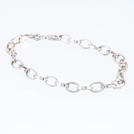 Armband i silver 925/1000. Längd 18,5 cm. bredd 5,5 mm. Vikt 7,8g Vikt: 7,8 g