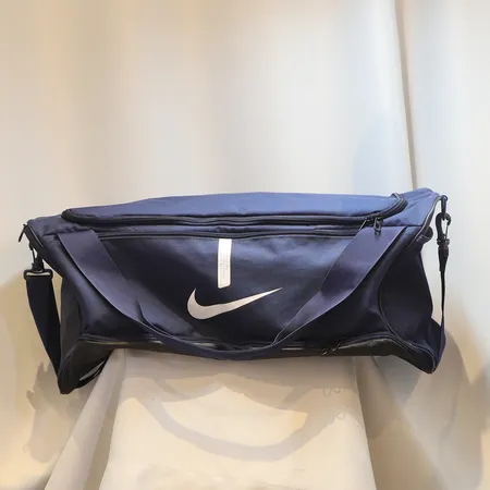 Väska Nike Academy Team Duffel, smärre slitage