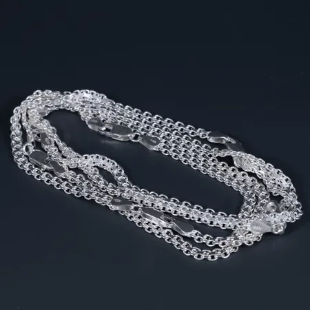 Sex oanvända armband x-länk i silver 925/1000. Längd 18 cm, bredd 4,2 mm. Karbinhake. Totalt 32,0g.