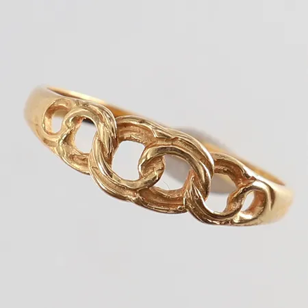 Ring Bismarck stl:20 bredd 2-6,5mm 18K.  Vikt: 2,9 g