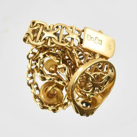 Diverse defekt guld med stenar, 18K. Vikt: 23,2 g