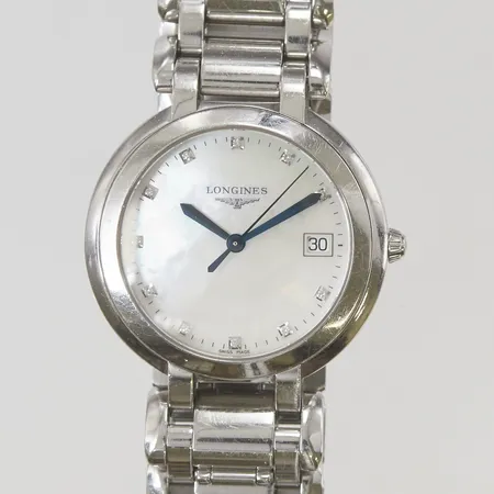 Damur Longines PrimaLuna 34mm, stål, quartz, ref:L8.114.4, snr:42046054, pärlemorurtavla med diamantindex, safirglas, datum, stållänk, dubbelviklås.