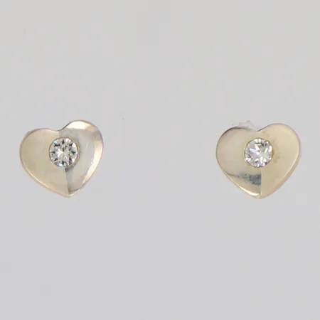 Örhängen med vita stenar, Ø8mm, saknar snurrebussar, 925/1000 silver Vikt: 0,7 g
