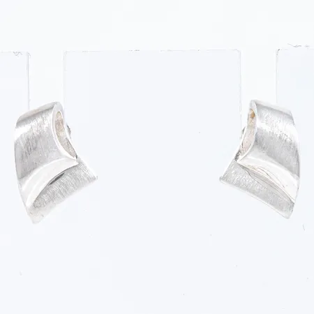 Örhängen Guldfynd delvis matterad yta 8x10mm, silver 925/1000 3,2g.  