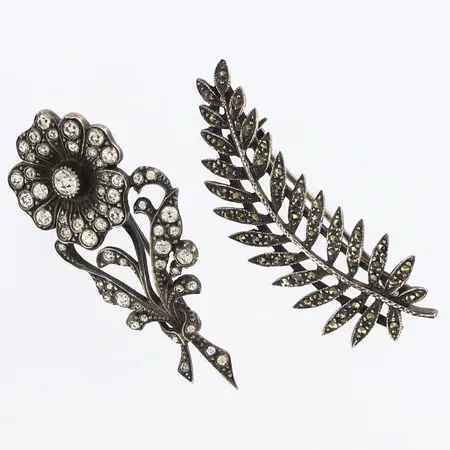 2 Broscher med markasiter samt vita stenar, längd: ca47mm, 835-925/1000 silver Vikt: 13,8 g