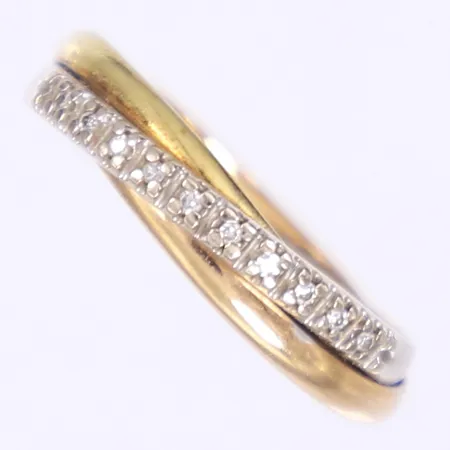 Ring med diamanter totalt 11xca 0,005ct stl:17 bredd 4mm tillv. Guldfynd trefärgad 18K Vikt: 2,8 g