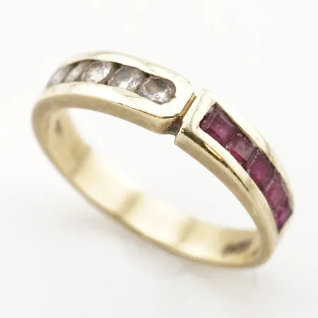 Ring m vita och röda stenar, stl 18(56), bredd 4mm, 14k Vikt: 3,4 g