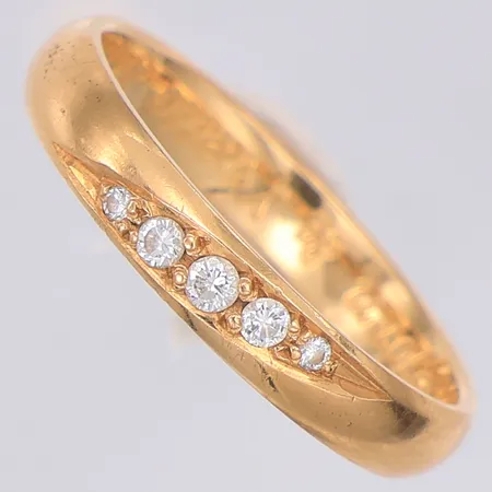 Ring diamanter ca 0,085ctv stl:17½ gravyr, 18K Vikt: 3,4 g