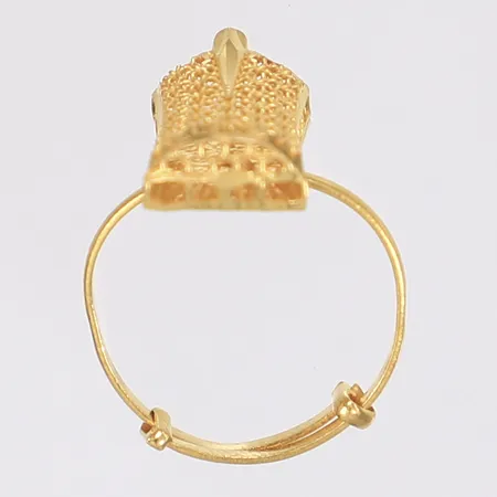 Ring med reglerbar stl:ca 17 bredd 2-13mm något ojämn i formen 21K Vikt: 1,6 g