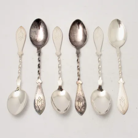 6st skedar, 12cm, modell Jämtlands skeden, silver 830/100, Guldsmedsaktiebolaget, 56,97g.