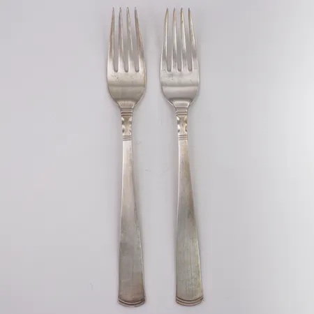 2 matgafflar modell Rosenholm GAB längd 18cm, 830/1000 silver Vikt: 78 g