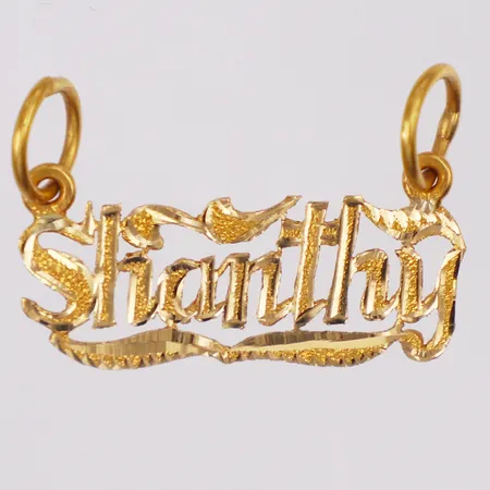 Hänge namn Shanthy längd 18mm, bredd 27mm, 22K  Vikt: 2,4 g