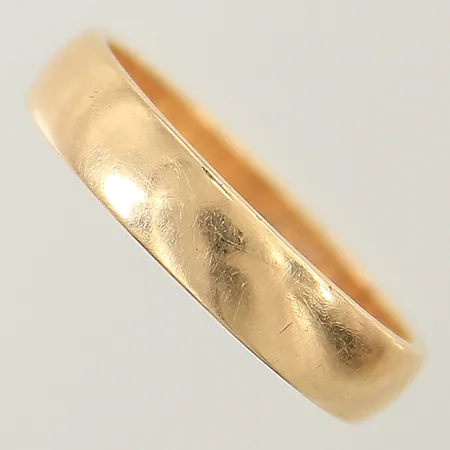Ring slät stl:20¼ bredd 5mm gravyr 18K Vikt: 6 g
