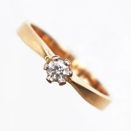 Ring med kubisk zirkonia, Stl:17, bredd: 2,9--4,6mm, 18K Vikt: 3,3 g