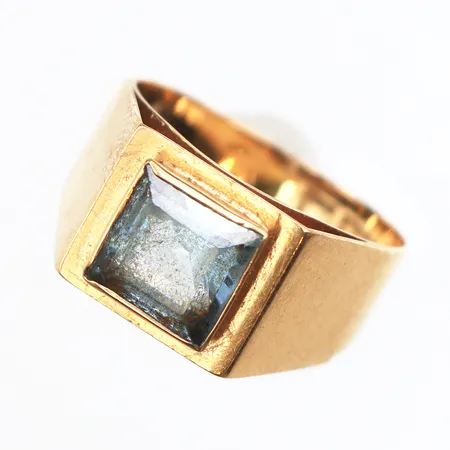 Ring med ljusblå sten, Stl:16, bredd: 3,4-9,3mm, 18K Vikt: 3,2 g