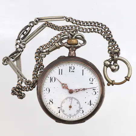 Fickur 49mm, boettnr: 116745, innerboett i oädel metall, tillhörande klockkedja i oädel metall, 800/1000 silver, bruttovikt: 83,4g