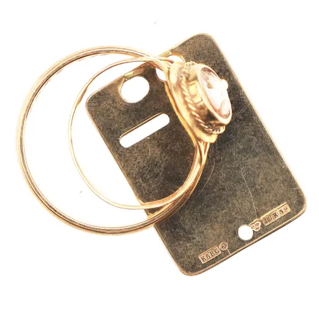Diverse guld, defekter/gravyrer, 18K Vikt: 8,4 g