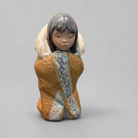 Figurin Lladro, Artic Winter, Inuit flicka, höjd ca 18cm, glaserat porslin.