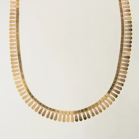 Collier längd 44,5cm bredd 5,7-9,8mm ojämnheter 18K Vikt: 34,9 g