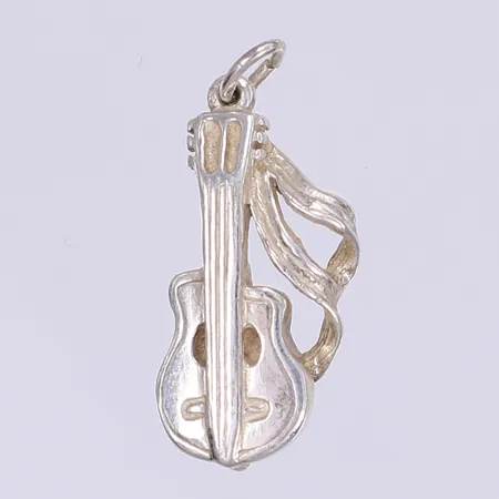 Hänge gitarr längd inkl ögla 30mm bredd 13mm silver 925/1000 Vikt: 4,2 g
