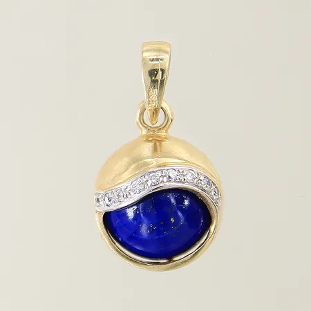 Hänge med lapis lazuli samt vita stenar 24x14mm 14K Vikt: 4,3 g