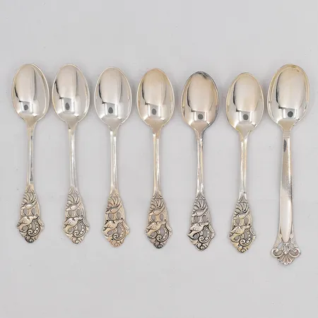 7 kaffeskedar olika modeller 830/1000 silver Vikt: 62,2 g