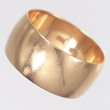 Ring stl:19 bredd 9mm smärre repor 14K Vikt: 7,4 g