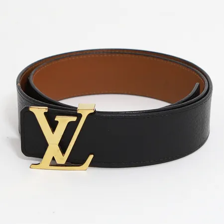 Skärp/bälte Louis Vuitton M9151, storlek 90/36, datumkod: BC1165, bruksslitage kant med mindre avskav, inga tillbehör