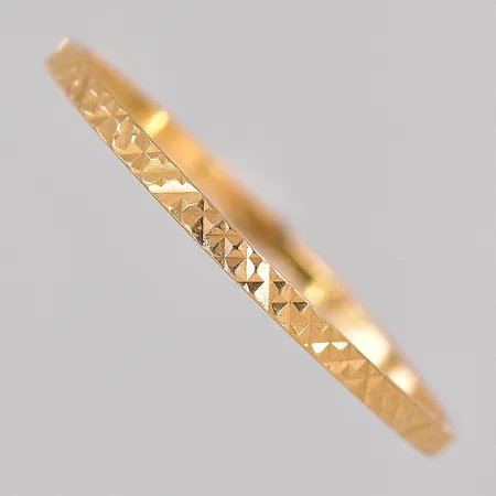 Ring stl 17 bredd ca 1mm 18K Vikt: 0,5 g