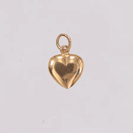 Hänge hjärta, längd 13,8mm bredd 8,6mm. 18K  Vikt: 0,4 g
