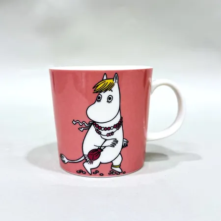 Muminmugg rosa "Snorkfröken" Arabia Finland Ø8cm höjd 8cm Skickas med paket.