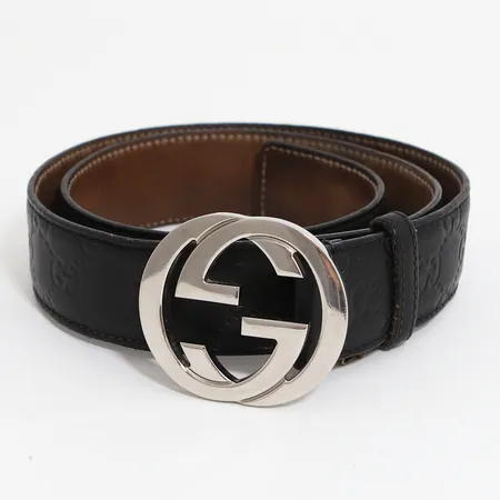 Skärp/bälte Gucci stansat läder ref: 114984, storlek: 90/36, bruksslitage, inga övriga tillbehör