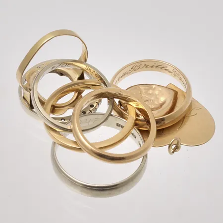 Diverse defekt guld, 18K, 23,63g.