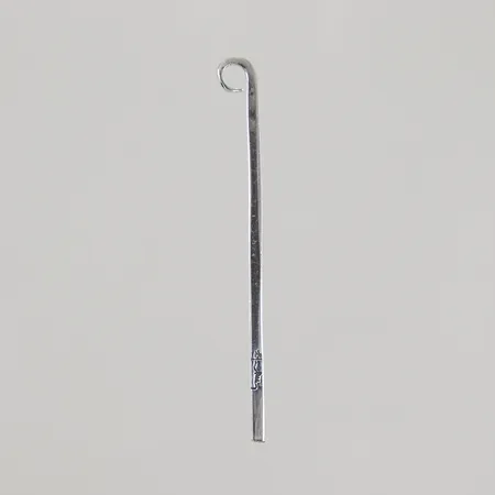 Hänge Efva Attling, längd 6,5cm, bredd 2,4mm, Silver 925/1000 Vikt: 3,9 g