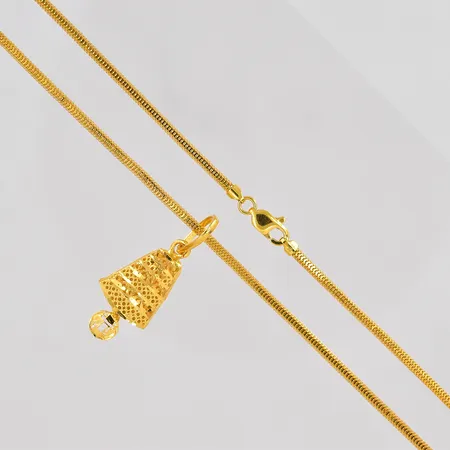 Kedja längd 50cm med hänge 35x13mm 21K Vikt: 8,5 g