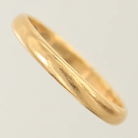 Ring slät stl:19¾ bredd 3mm gravyr 20K Vikt: 3,8 g